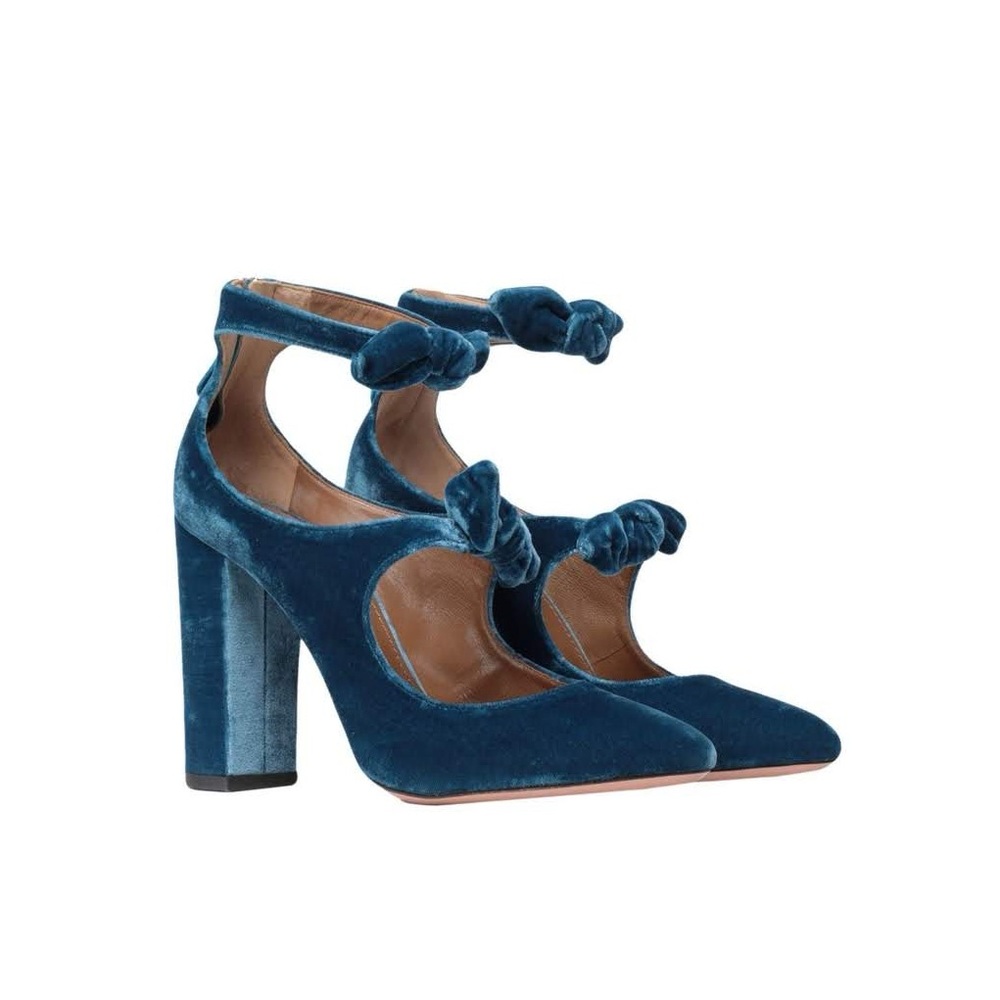 Designer Aquazzura Heels
Size 37
Brand New
No box